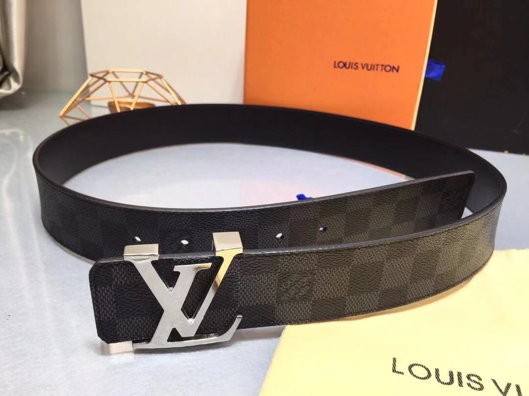 That lung nam cao cap Louis Vuitton TLV02-2