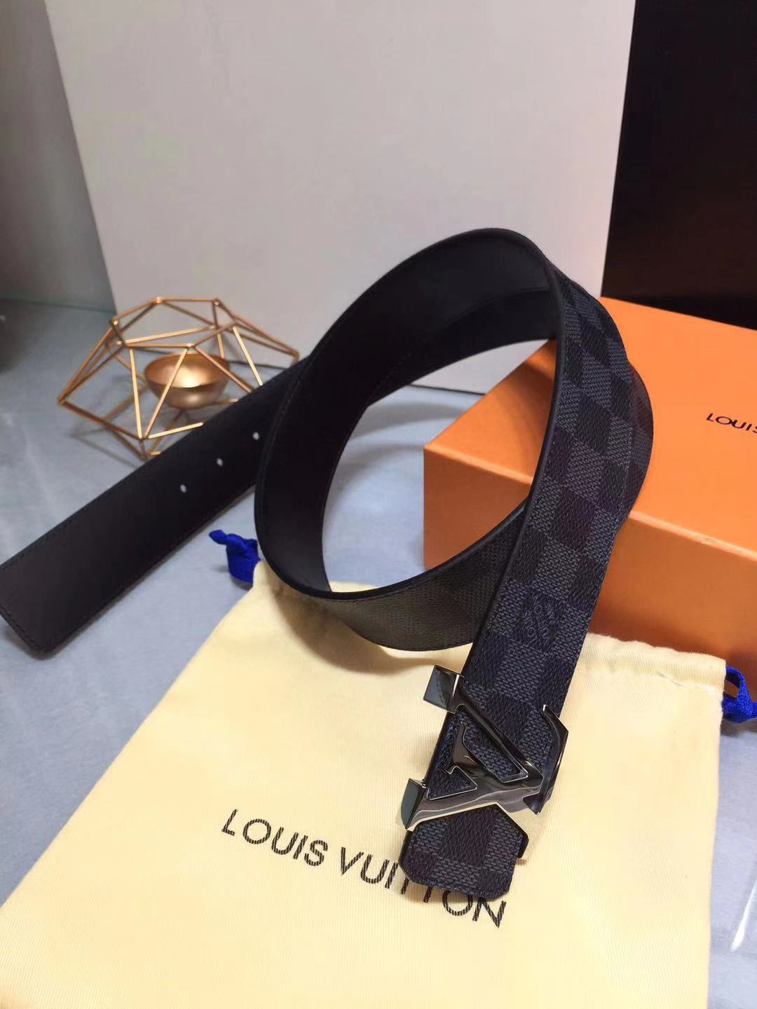 That lung nam cao cap Louis Vuitton TLV02-4