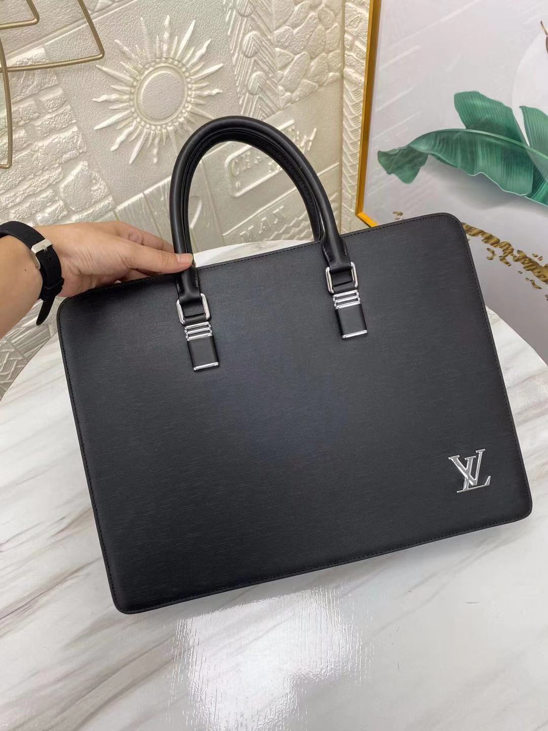 Túi Xách Nam Cao Cấp Louis Vuitton CLV01  Hàng Hiệu Siêu Cấp