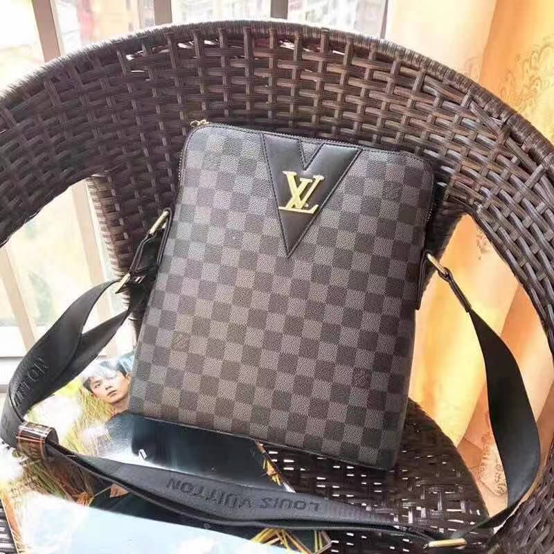 Ví Cầm Tay Nam Cao Cấp Louis Vuitton VLV19 - Hàng Hiệu Siêu Cấp