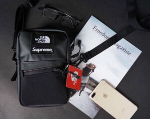 Top 7 dòng túi đeo chéo nam nhỏ gọn đáng tiền nhất hiện nay